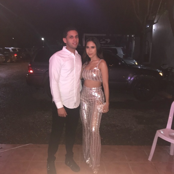 Two piece sequins gold forever 21 Set used - Picture 4 of 5